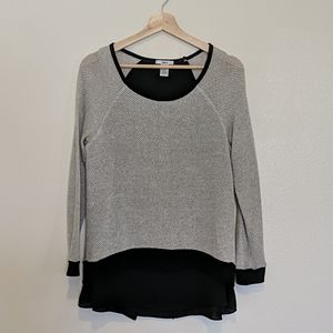 Unique symmetric sweater